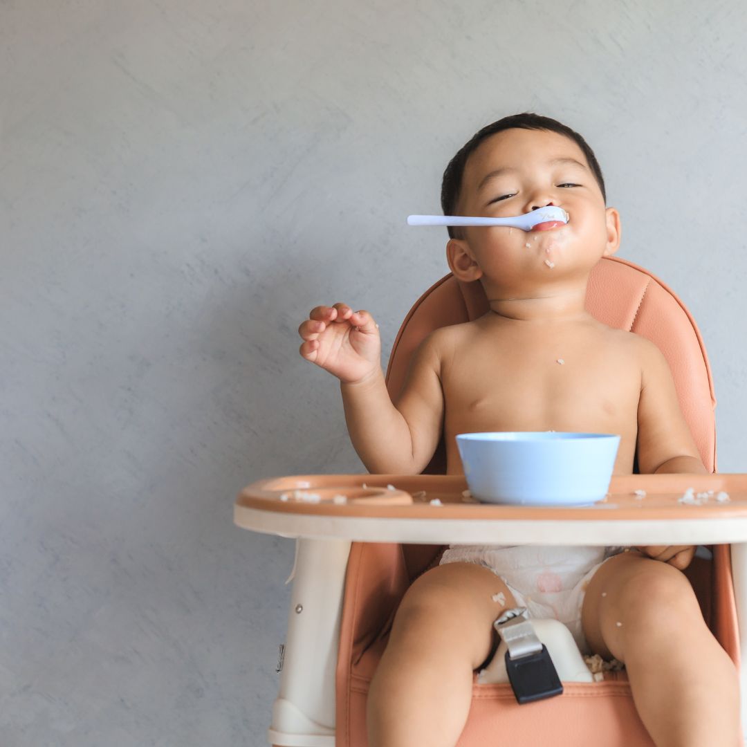 kids eating breakfast cereal, oats, overnight oats